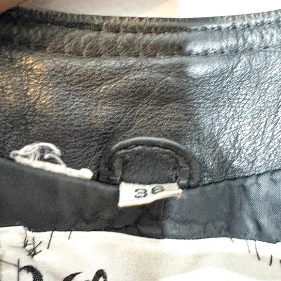 Vintage Wilsons Seude & Leather Leather Vest with Patches - Picture 4 of 9